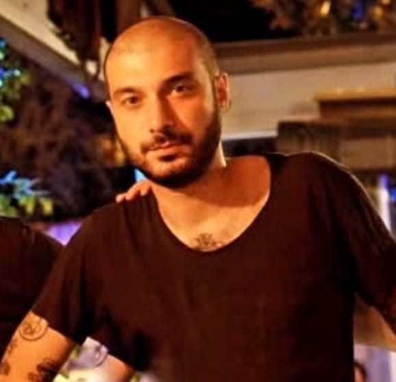 Babasını Darp Ettiği Görüntüleri Yayınlamıştı: Ünlü Rapçi Sansar Salvo Tutuklandı - Resim : 2