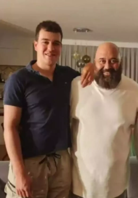 Ünlü Şef Somer Sivrioğlu ile Oğlunun Benzerliğine Yorum Yağdı! 'Aynı Babası' - Resim : 2