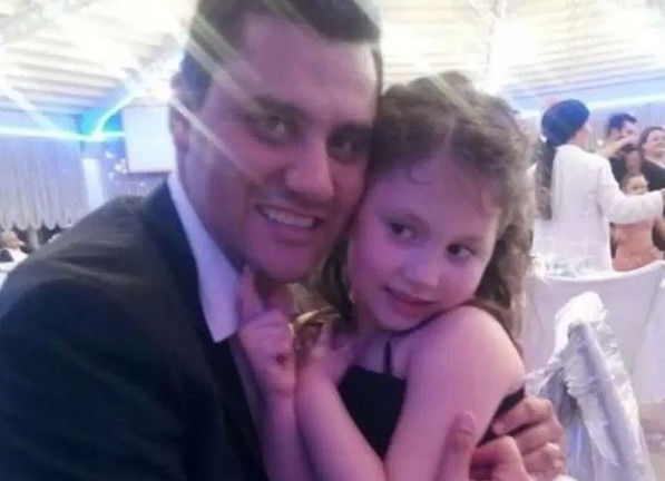Ferdi Zeyrek'in Kızından Babasına Son Sesleniş! Her Satırı Kahretti: 'Babacığım, Eğer Beni Görüyorsan...' - Resim : 1
