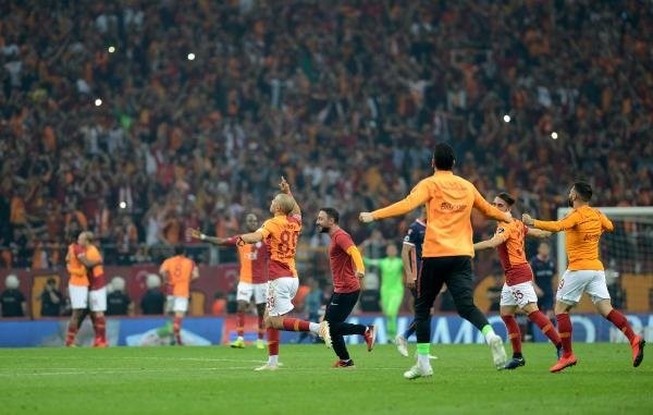 Galatasaray'ın şampiyon olduğu Başakşehir maçından kareler - Resim: 16