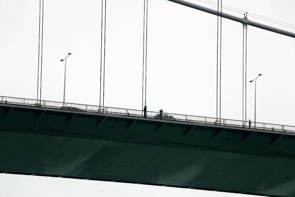 İntihar girişimi FSM trafiğini kilitledi - Resim: 3