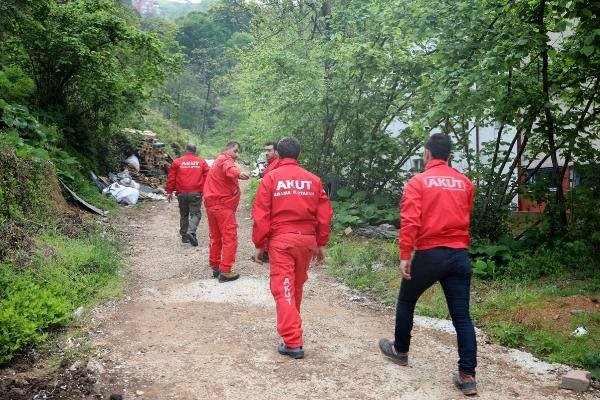 Fındıklı'da parkta oynarken kaybolan 2 çocuk, her yerde aranıyor - Resim: 7