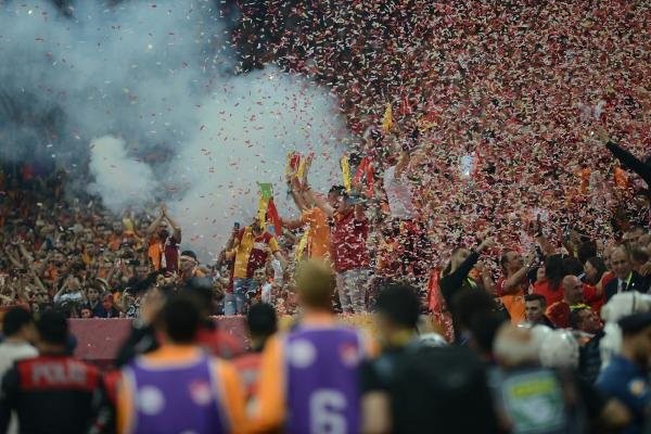 Galatasaray'ın şampiyon olduğu Başakşehir maçından kareler - Resim: 14