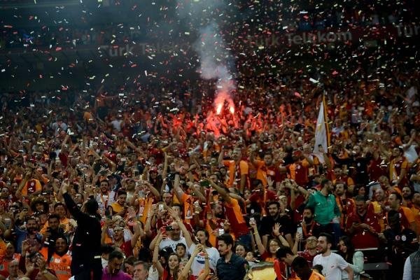 Galatasaray'ın şampiyon olduğu Başakşehir maçından kareler - Resim: 13