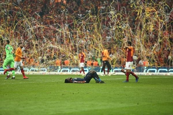 Galatasaray'ın şampiyon olduğu Başakşehir maçından kareler - Resim: 24