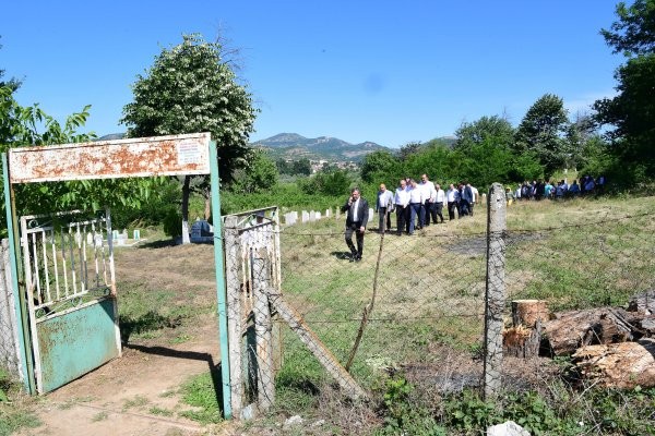 Muharrem İnce'den Nuri Turgut Adalı'nın mezarına ziyaret - Resim: 2