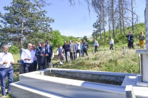 Muharrem İnce'den Nuri Turgut Adalı'nın mezarına ziyaret - Resim: 5