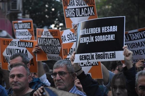 Ankara Tren Garı saldırısında ölen 103 kişi İzmir'de anıldı - Resim: 5