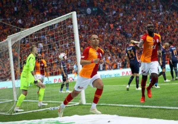 Galatasaray'ın şampiyon olduğu Başakşehir maçından kareler - Resim: 29