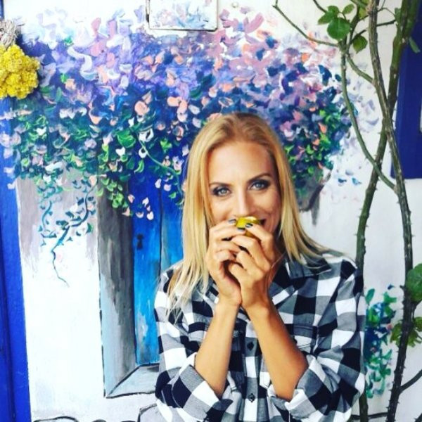 'İbo ile Güllüşah' filminin Oya'sı, bakın kimin annesi çıktı - Resim: 10