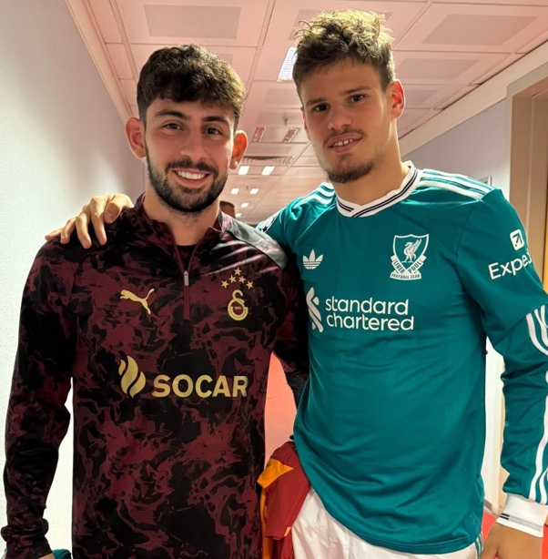 Galatasaraylı Futbolcu Yusuf Demir Ceyda Aydemir ile Nişanlandı! Herkes Bu Videoyu Konuşuyor - Resim : 1