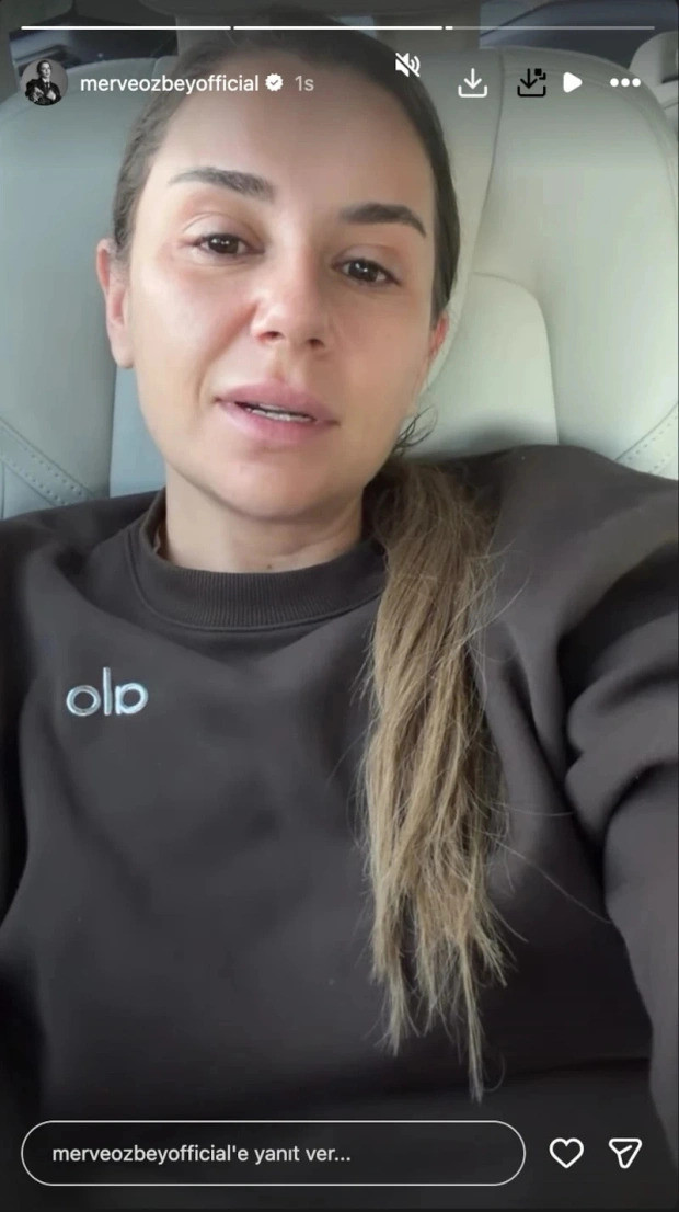 Merve Özbey Konser Sırasında Merdivenden Düştü! Sağlık Durumunu İlk Kez Açıkladı - Resim : 1
