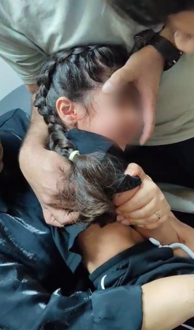 Kulak Ağrısının Nedeni Şok Etti! 5 Yaşındaki Çocuğun Kulağından Kene Çıktı - Resim : 2