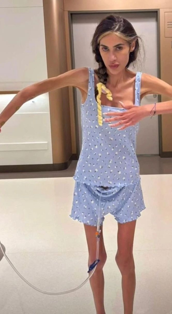 Nihal Candan'ın Annesinden Yürek Yakan Paylaşım: 'Kalbin İğrençliklere Dayanamadı' - Resim : 1