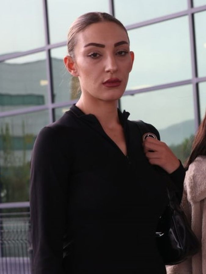 Güllü'nün Kızıyla İlgili Bir Şok İddia Daha! 'Öldürmem İçin Daire Teklif Etti' - Resim : 1