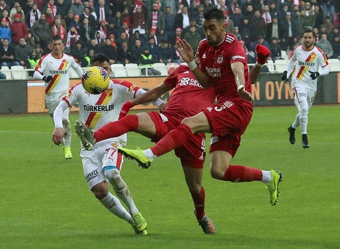 Demir Grup Sivasspor - Göztepe maçından kareler - Resim: 3