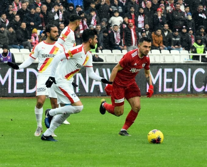 Demir Grup Sivasspor - Göztepe maçından kareler - Resim: 1