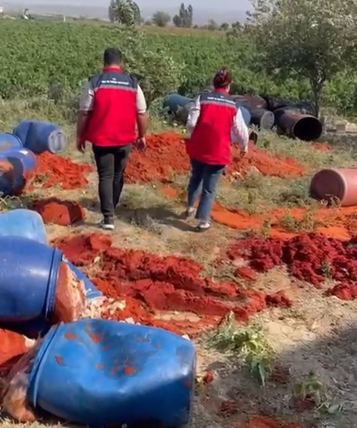 Salça Diye Zehir Satmışlar! Hem de Tonlarca... Vatandaşa Bu Reva mı? - Resim : 2