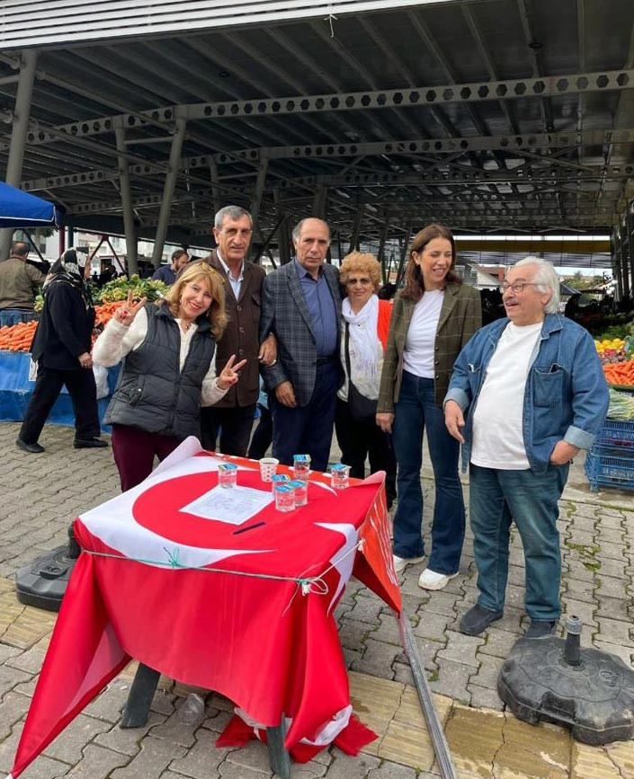 CHP Standı Mahkemelik Oldu: İlçe Başkanının Hapsi İsteniyor - Resim : 1