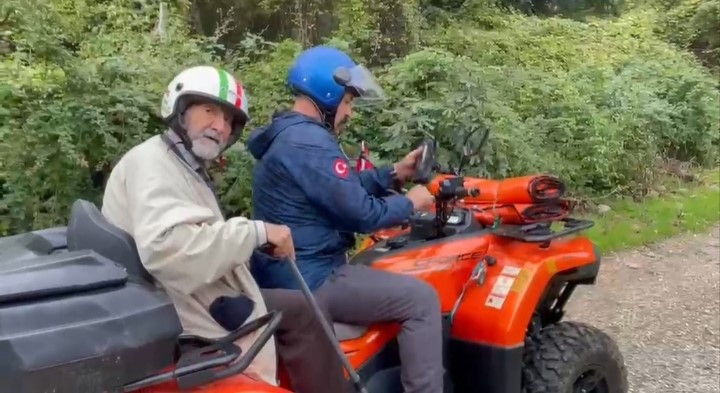 Uludağ'da Mağarada Yaşayan Adamın Hikayesinde Mutlu Son: 83 Yaşındaki Baba Oğluna Kavuştu - Resim : 2