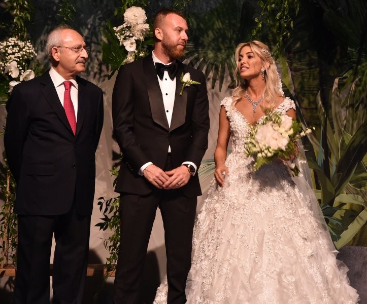 Kemal Kılıçdaroğlu, Göktuğ ve Okan ailelerinin mutlu gününde - Resim: 2