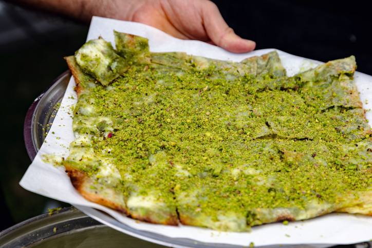 TasteAtlas Açıkladı: Dünyanın En İyi Börekleri Listesinde İlk 10’a 8 Türk Böreği Girdi! Bol Malzemeli Paçanga Böreği Dünya Birincisi - Resim : 2