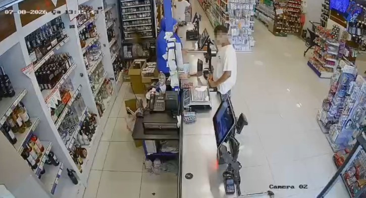 Antalya'da Suç Makinesi Dehşeti: Market Soygunu, İçinde Çocuk Olan Arabayı Kaçırma, Gasp... - Resim : 1