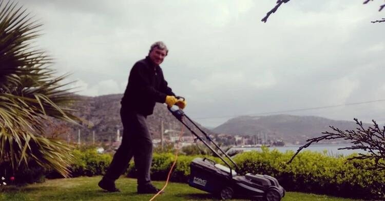 Şöhretin zirvesinde ekranlara ara verdi! Tarık Tarcan şimdi ne yapıyor? - Resim: 4