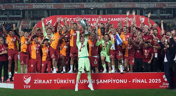 Osimhen Rekoru Parçaladı! İşte Türkiye'de En Çok Gol Atan Yabancı Futbolcular - Resim: 1