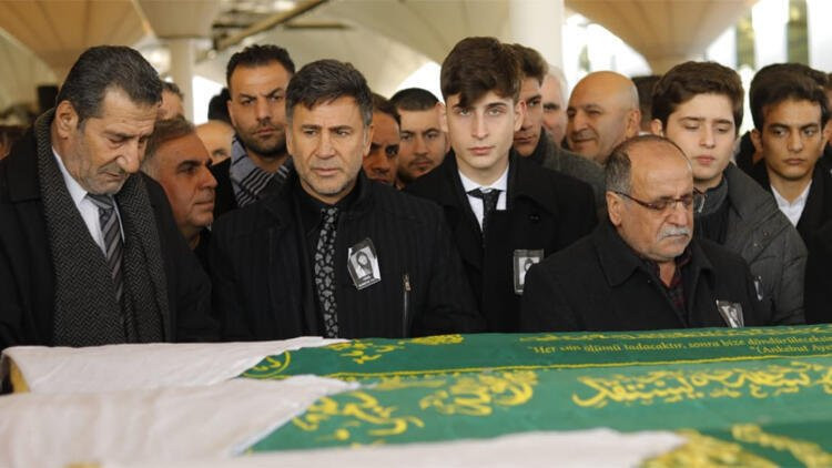 İzzet Yıldızhan Demet Akalın’a sert çıktı, Hülya Avşar ile ağladı - Resim: 2