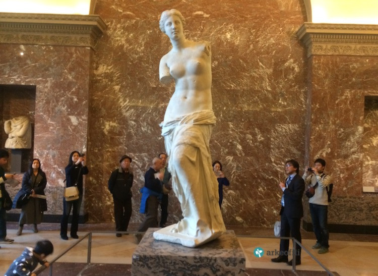 Dünyanın En Ünlü Müzesini Soydular! En Değerli Parçalar Gitti... - Resim : 1