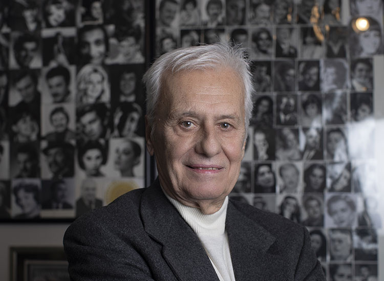 Yeşilçam'da Yaprak Dökümü... Efsane Jön Engin Çağlar Hayatını Kaybetti - Resim : 1