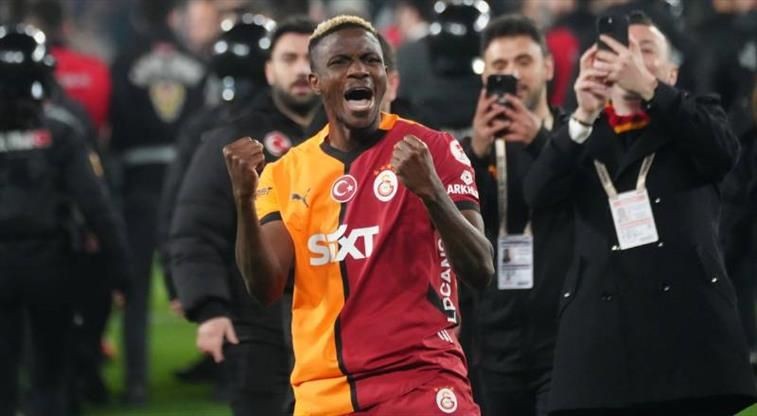 Ve Osimhen Sonunda Anlaştı, Alacağı Ücret Bile Belli Oldu - Resim: 3