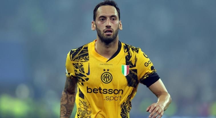 Galatasaray ile Anılan Hakan Çalhanoğlu'nun Babası da Devreye Girdi - Resim: 5