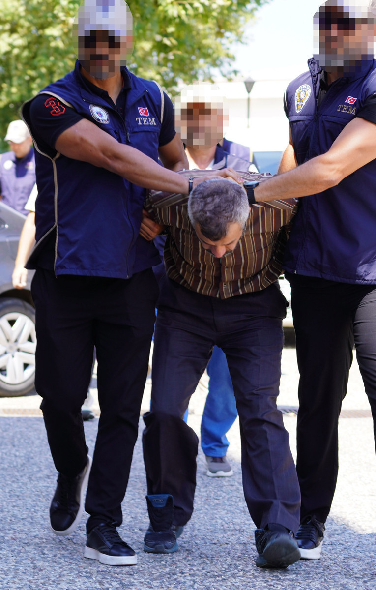 'Bizzat Ateş Açtım, Sahte Kimlikle 7 Yıl Gizlendim': Cumhurbaşkanı Erdoğan’a Suikast Timindeki FETÖ’cü Adliyede - Resim : 4