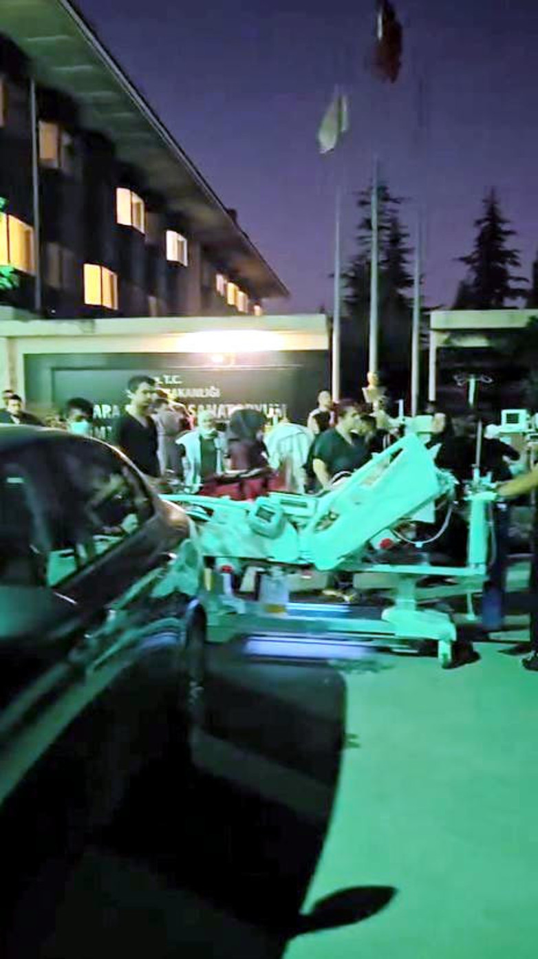 Ankara'da Panik Anları! Hastalar Acilen Tahliye Edildi - Resim : 2