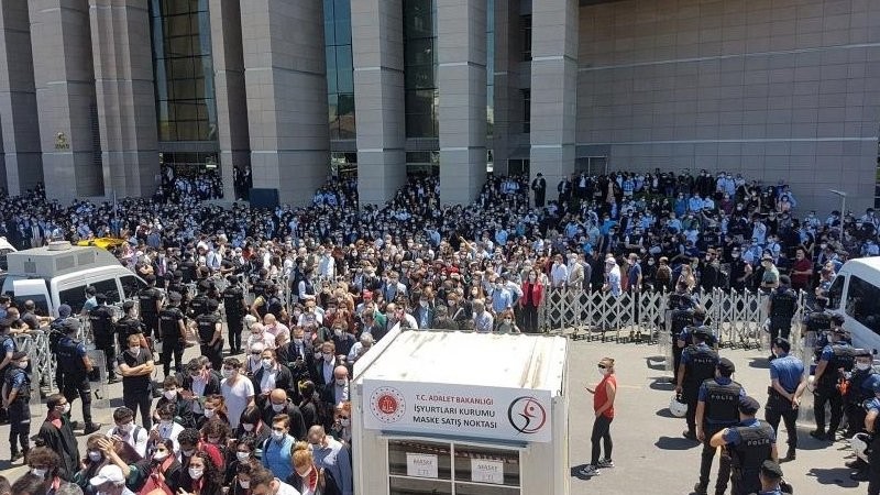 Avukatlardan, iktidarın çoklu baro sistemi düzenlemesine protesto - Resim: 14