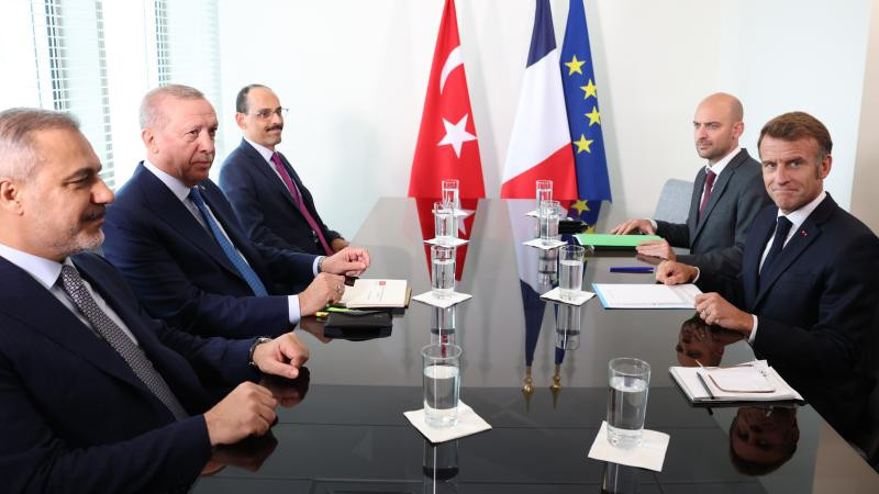 Cumhurbaşkanı Erdoğan, Fransa Cumhurbaşkanı Macron'la Görüştü - Resim : 1