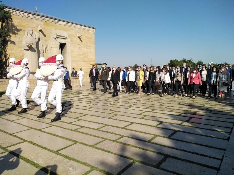 Kılıçdaroğlu ve CHP PM üyeleri Anıtkabir'i ziyaret etti - Resim: 3