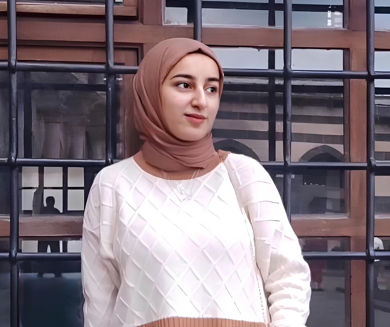 13 Gündür Haber Yok... Van'da Kaybolan Rojin'in Son Görüntüleri Ortaya Çıktı - Resim : 1