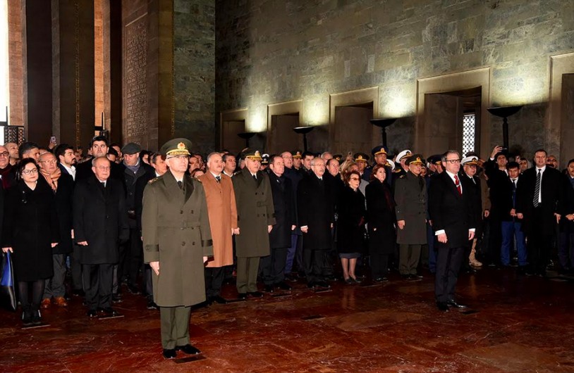 Kılıçdaroğlu, Anıtkabir'de İsmet İnönü'yü anma törenine katıldı - Resim: 19