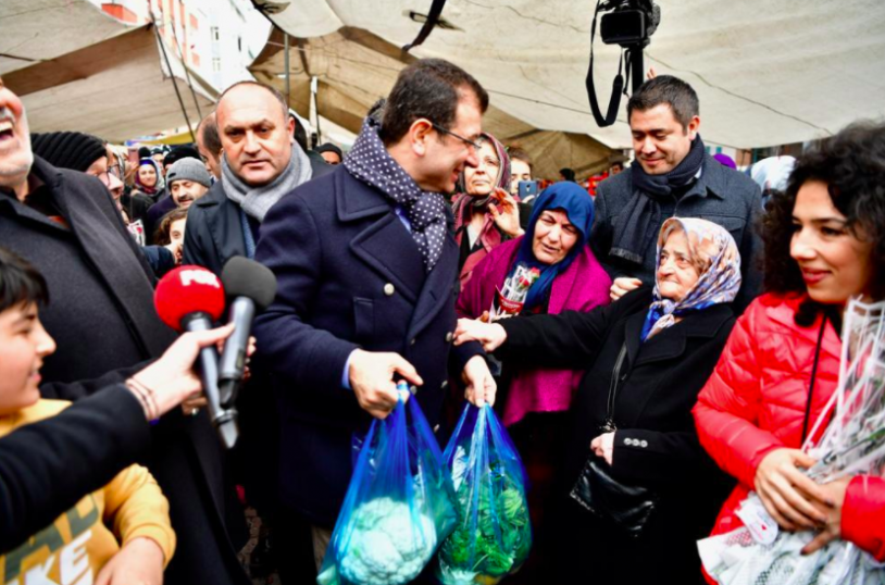 Ekrem İmamoğlu'nun Bahçelievler'de vatandaşla buluştu - Resim: 12