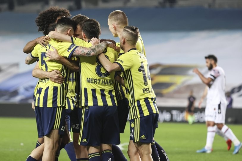 Fenerbahçe - Gençlerbirliği maçından kareler - Resim: 11