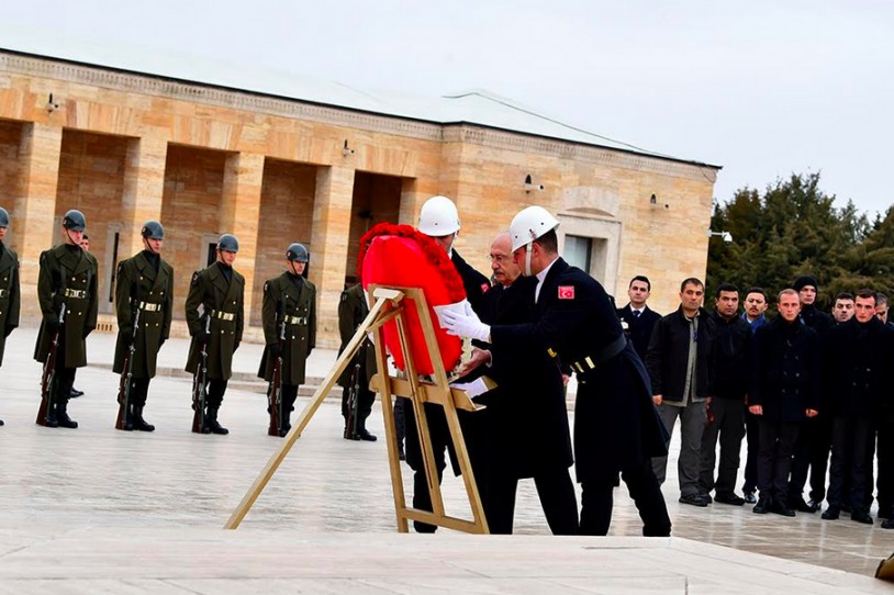 Kılıçdaroğlu, Anıtkabir'de İsmet İnönü'yü anma törenine katıldı - Resim: 8