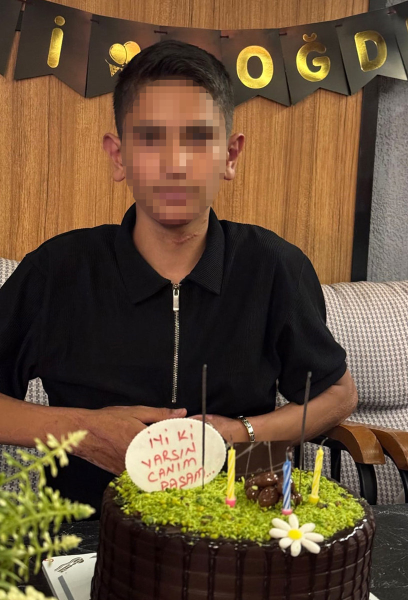 Dehşete Düşüren Görüntüler! '16 Yaşındaki Çocuk, 15 Yaşındaki Arkadaşını Benzinle Yaktı' İddiası - Resim : 6