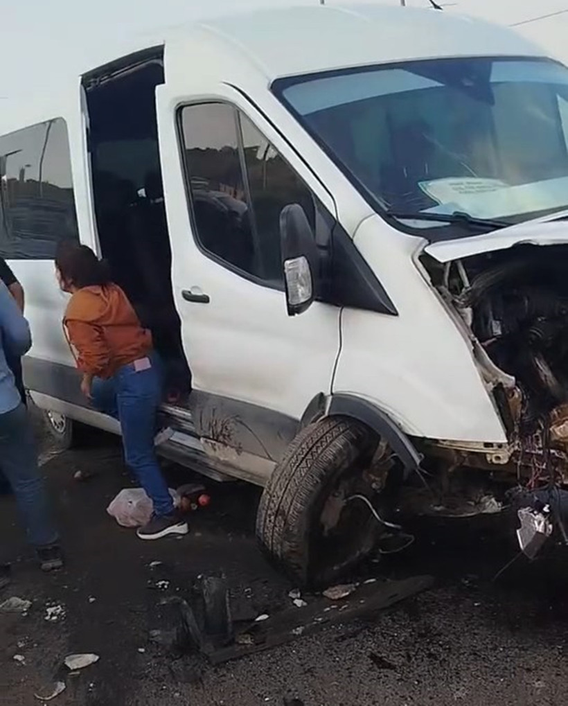 Şırnak'ta Can Pazarı! Öğrenci Servisiyle Çarpıştı: Çok Sayıda Yaralı Var - Resim : 2