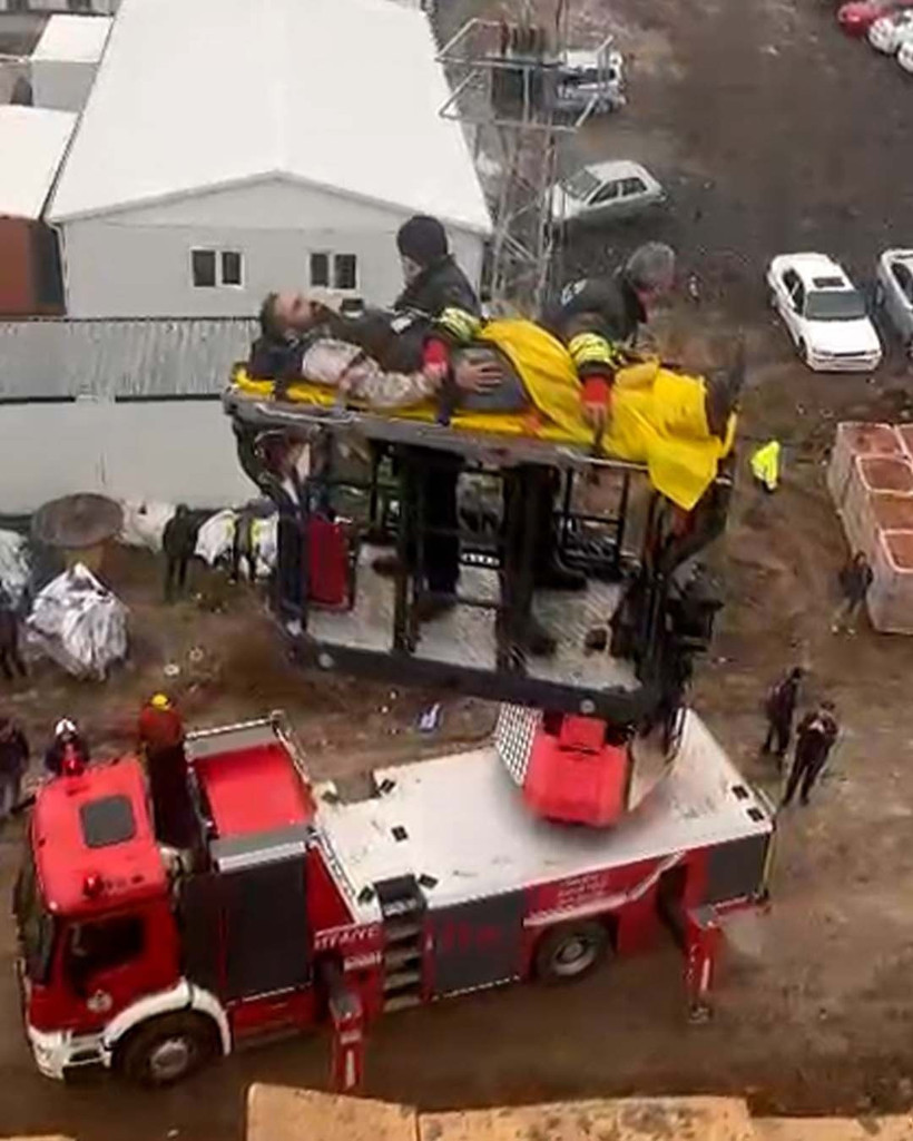 İnşaatta Zamanla Yarış, Vinçle Kurtarıldı - Resim : 2