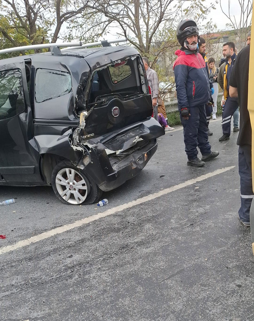 Başakşehir'de Zincirleme Kaza! Yaralılar Var - Resim : 1