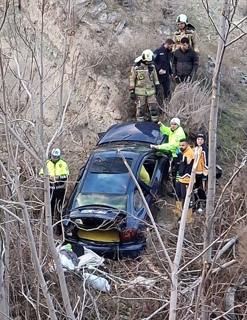 Bir Ailenin Acı Sonu! Genç Çift ve 3 Aylık Bebekleri Öldü - Resim : 1