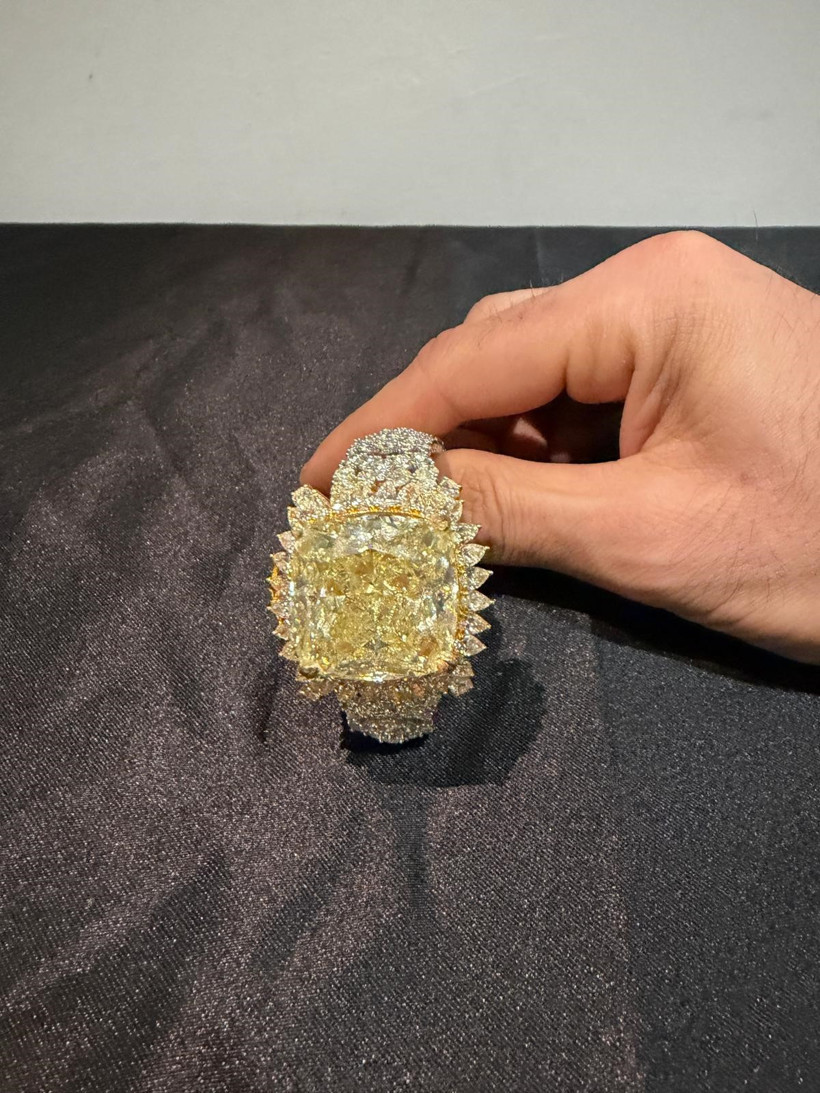 Endonezya'dan Geldi, Kapalıçarşı'da Yakalandı: 100 Milyon Liralık Sır Çözüldü - Resim : 2